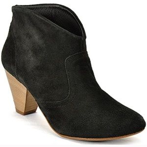 Steve by Steve Madden Pembrook Suede Booties
